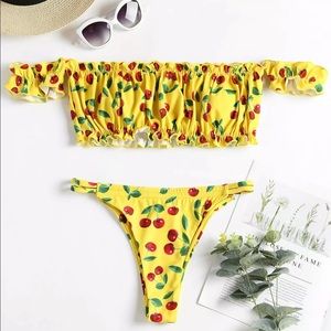 🍒💛 NWT ~ Yellow bikini with cherries ~ small